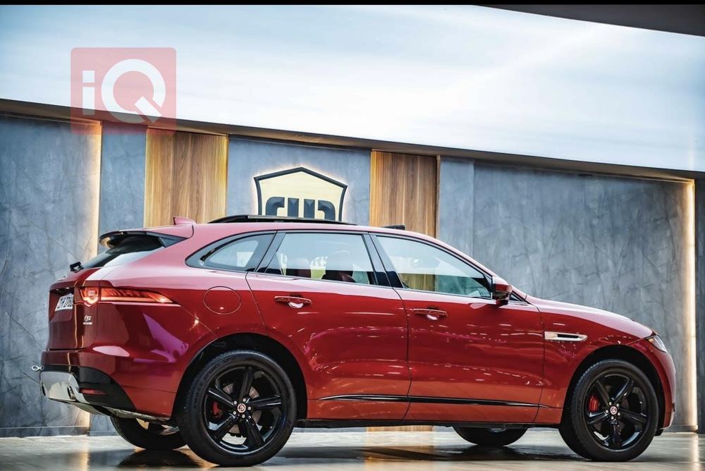 جاكوار F-Pace